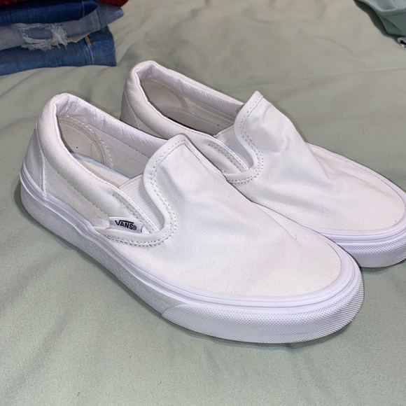 White Vans - Picture 1 of 4